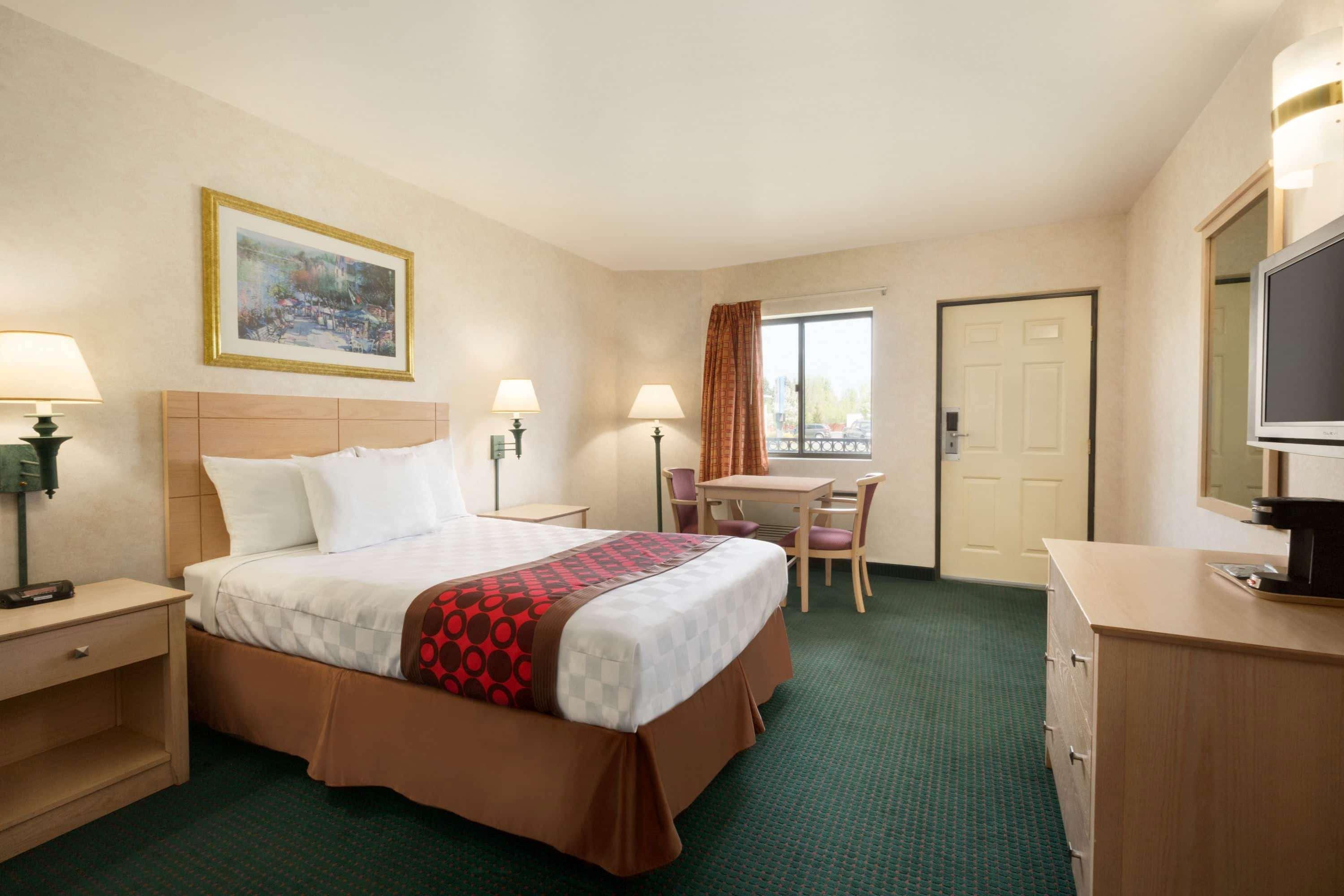 Travelodge By Wyndham Niagara Falls - New York Εξωτερικό φωτογραφία