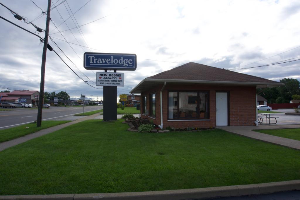 Travelodge By Wyndham Niagara Falls - New York Εξωτερικό φωτογραφία