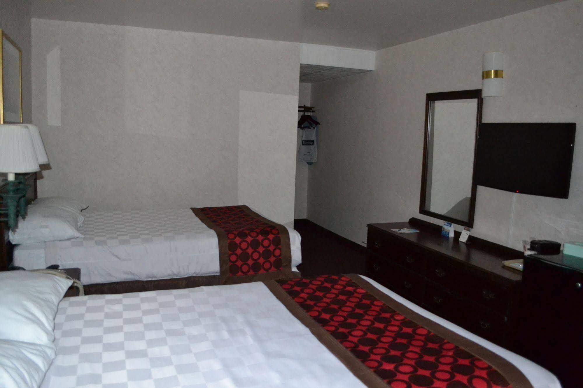 Travelodge By Wyndham Niagara Falls - New York Εξωτερικό φωτογραφία